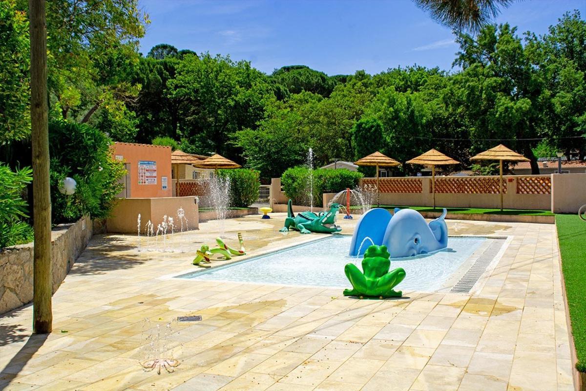 Bungalow Luxe 3 Chambres Surplombant Le Golf De St Tropez Gassin Zewnętrze zdjęcie